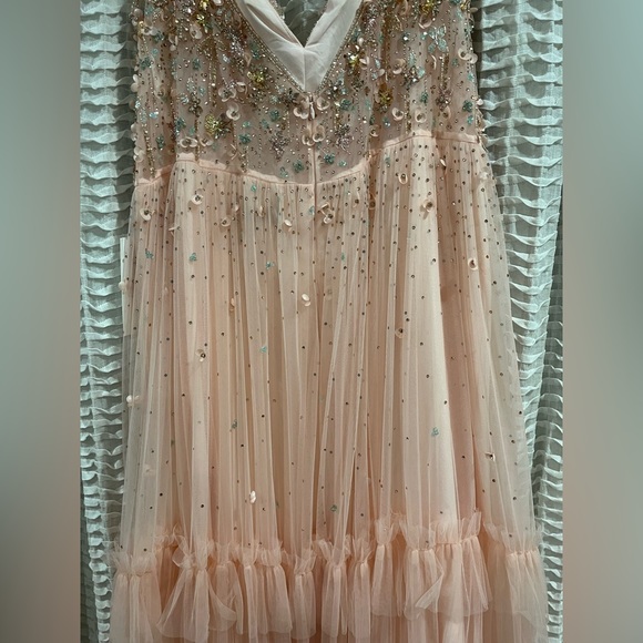 {Mac Duggal} Cap Sleeve Embellished Gown - Picture 11 of 12